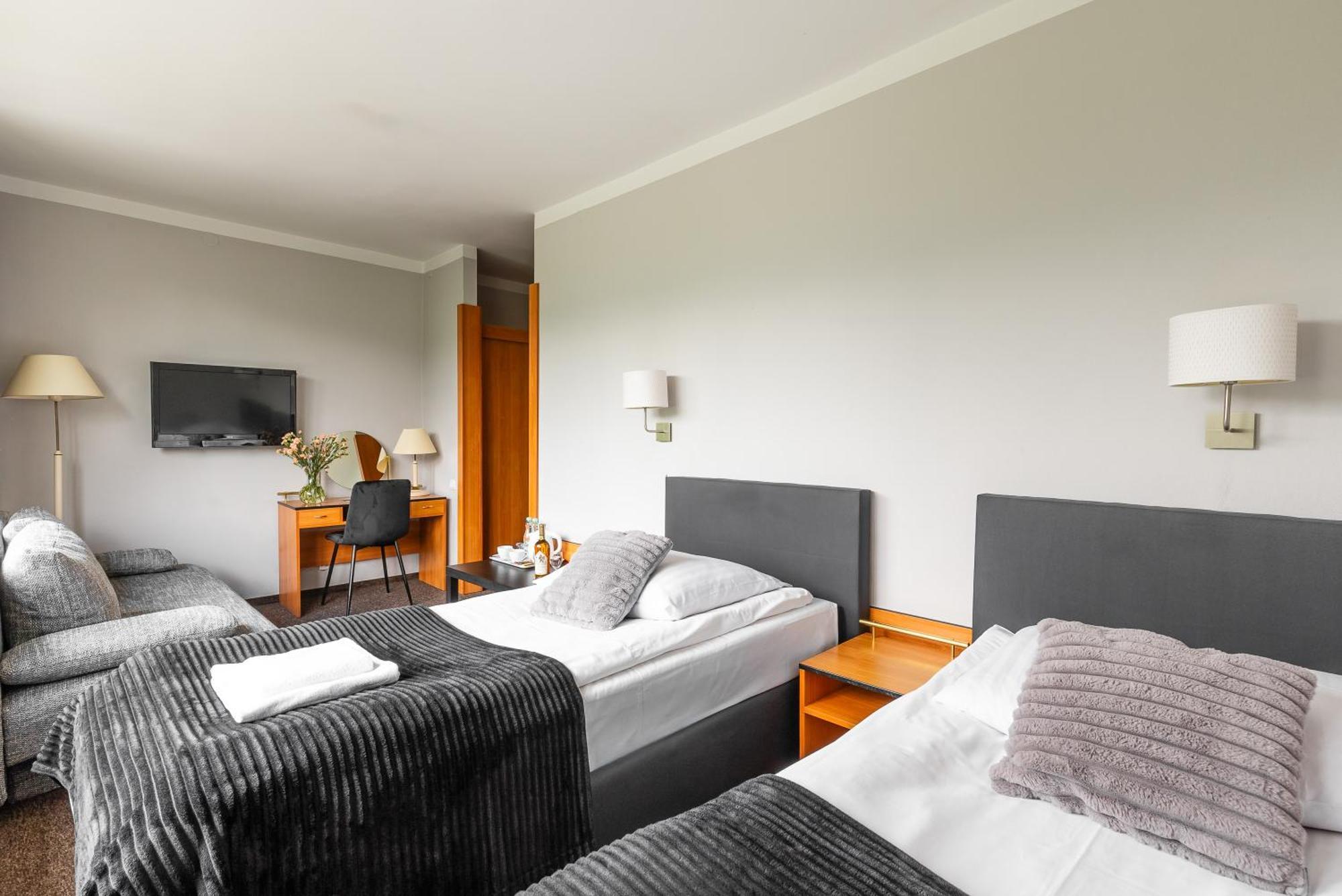 Hotel Helios 300M Od Krupowek Nowy Basen Od 12 Lipca Zakopane Eksteriør billede