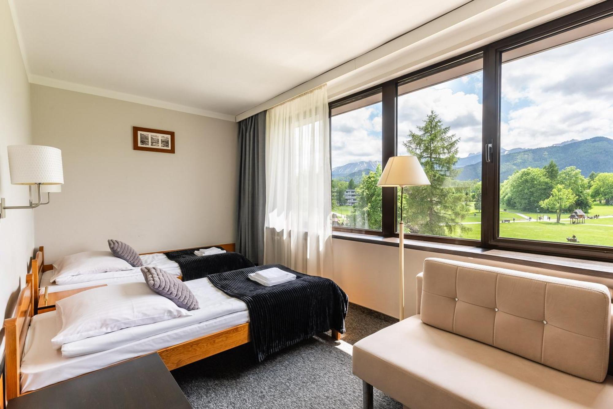 Hotel Helios 300M Od Krupowek Nowy Basen Od 12 Lipca Zakopane Eksteriør billede