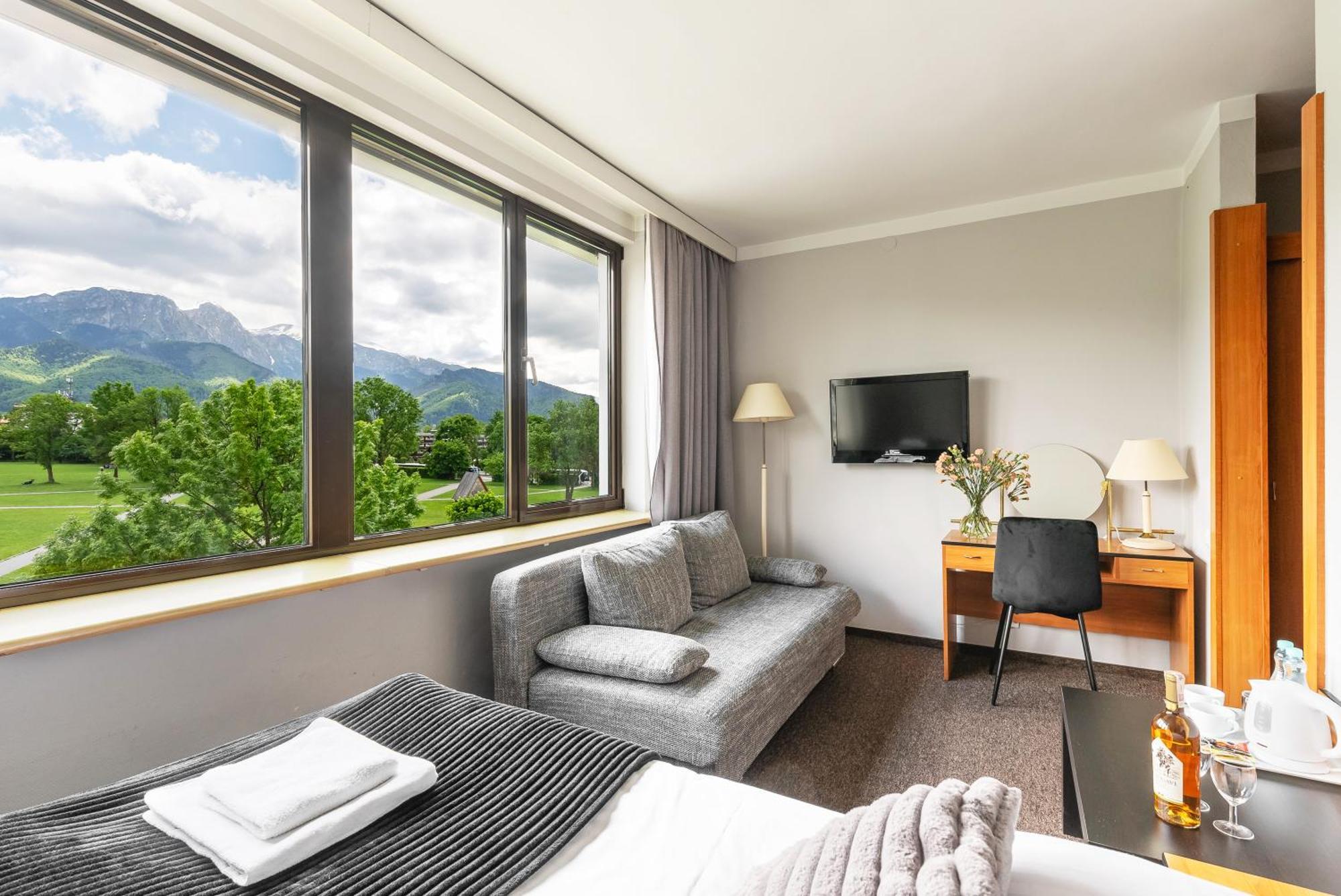 Hotel Helios 300M Od Krupowek Nowy Basen Od 12 Lipca Zakopane Eksteriør billede