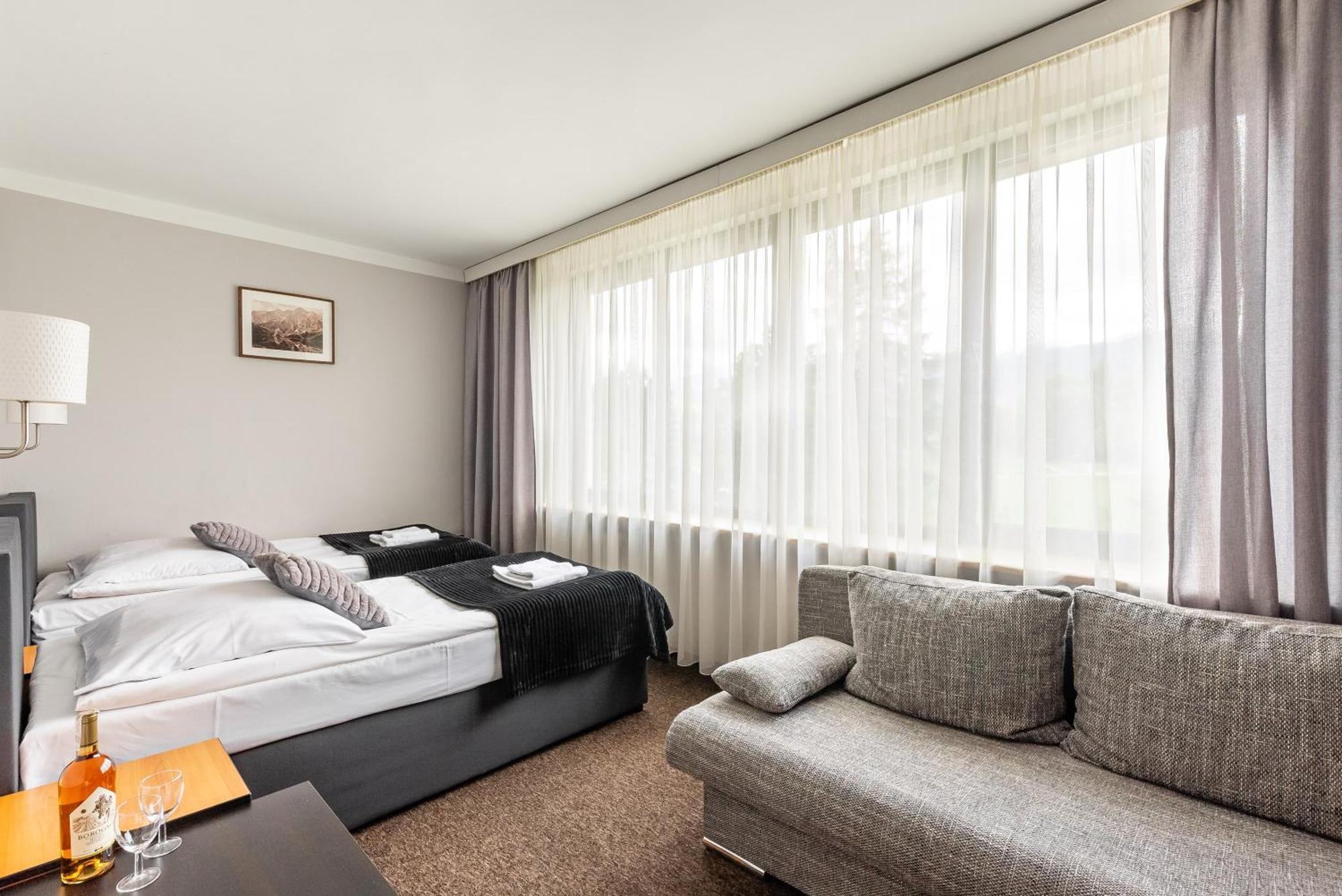 Hotel Helios 300M Od Krupowek Nowy Basen Od 12 Lipca Zakopane Eksteriør billede