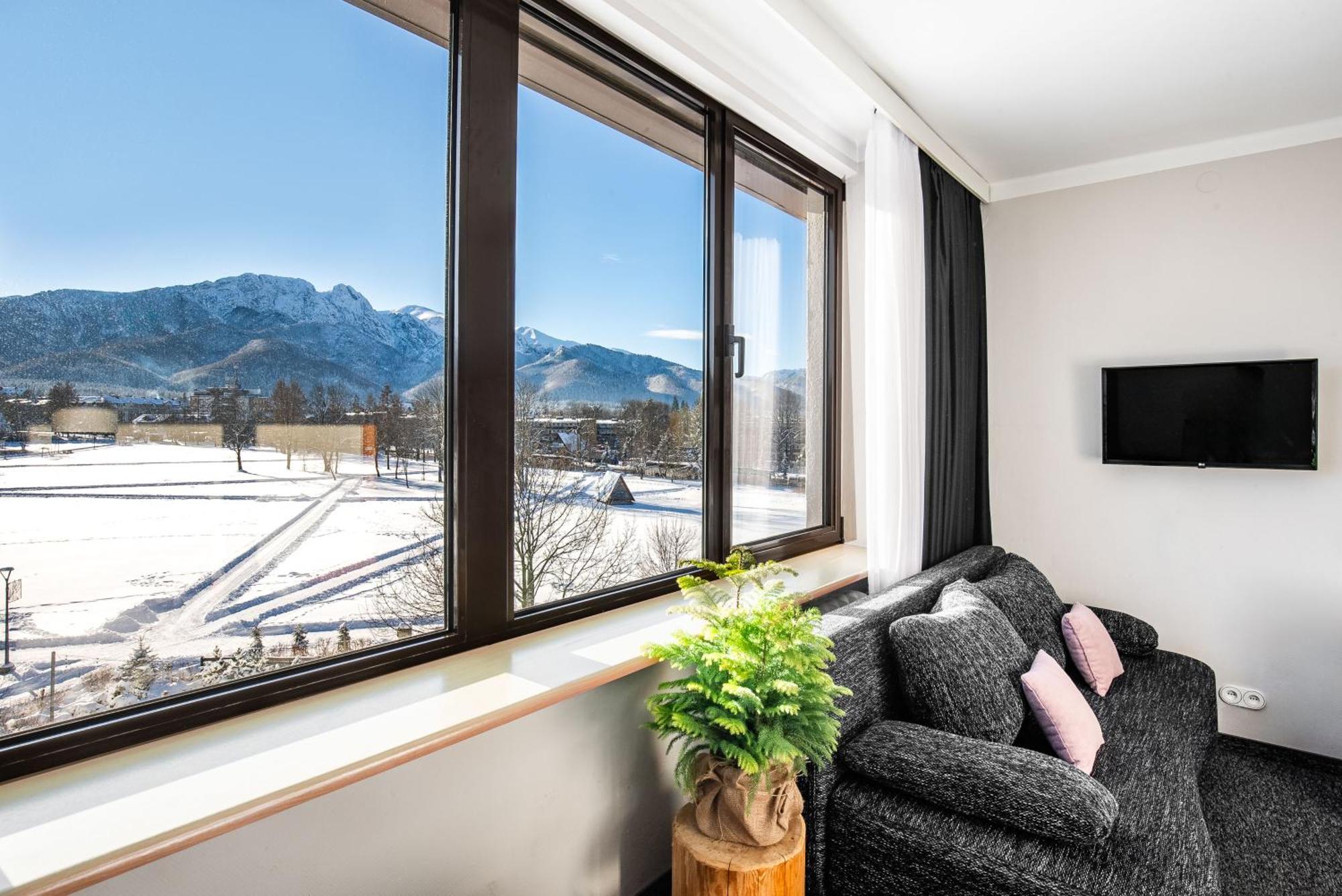 Hotel Helios 300M Od Krupowek Nowy Basen Od 12 Lipca Zakopane Eksteriør billede