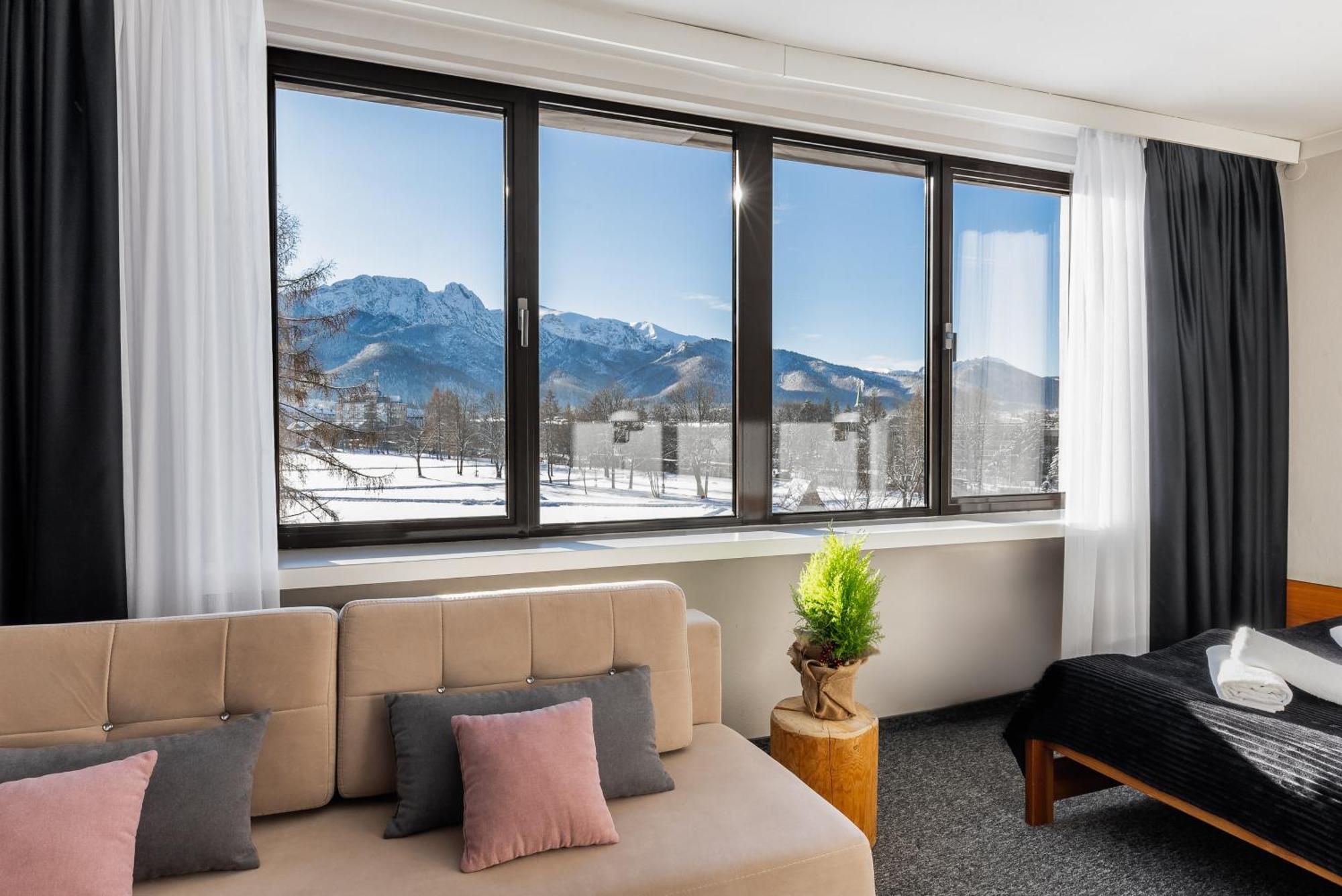 Hotel Helios 300M Od Krupowek Nowy Basen Od 12 Lipca Zakopane Eksteriør billede