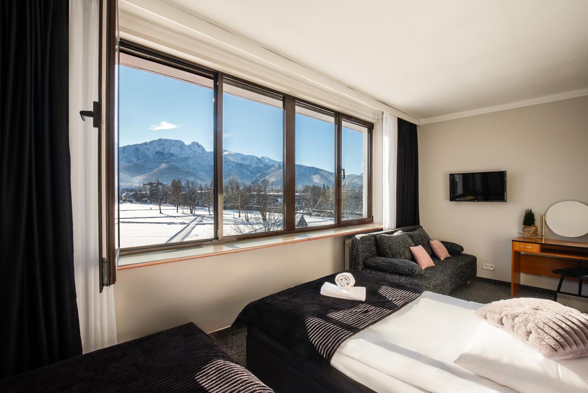 Hotel Helios 300M Od Krupowek Nowy Basen Od 12 Lipca Zakopane Eksteriør billede